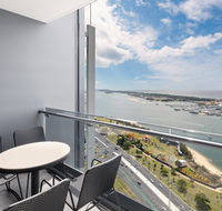 Meriton Suites Southport - Accommodation Rockhampton