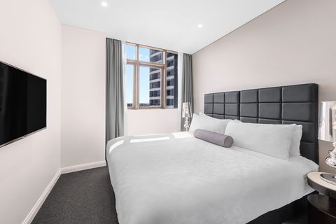 Meriton Suites Church Street, Parramatta - Accommodation Rockhampton 6