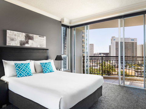 Mantra Towers of Chevron Surfers - Accommodation Rockhampton 8