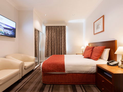 Mercure Canberra Hotel - Accommodation Rockhampton 4