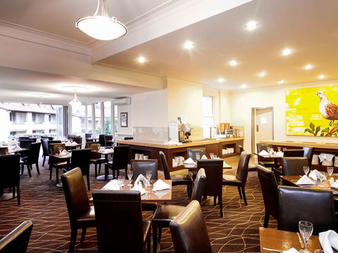 Mercure Canberra Hotel - Accommodation Rockhampton 11