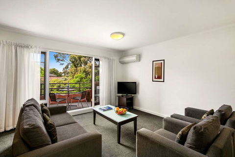 Comfort Apartments Royal Gardens - Accommodation Rockhampton 8