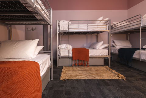 United Backpackers - Accommodation Rockhampton 6