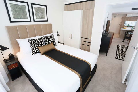 Alex Perry Hotel And Apartments - Accommodation Rockhampton 5