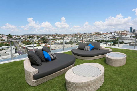 Alex Perry Hotel And Apartments - Accommodation Rockhampton 16