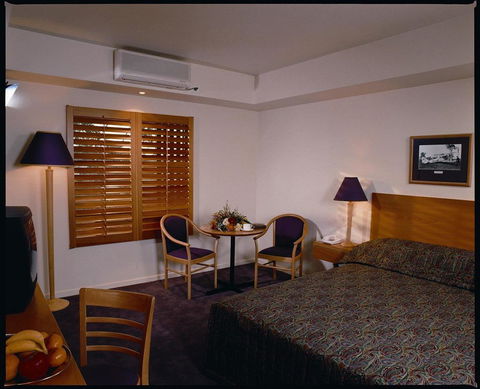Kingsford Smith Motel - Accommodation Rockhampton 2