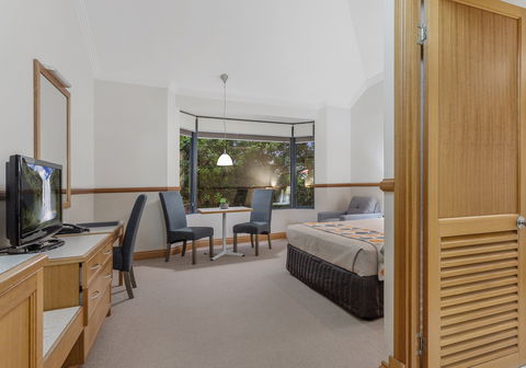 The Airport International Motel - Accommodation Rockhampton 5