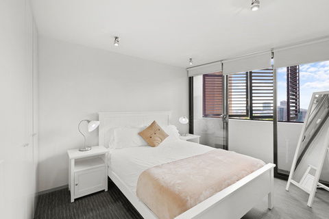 Astra Jasper - Accommodation Rockhampton 8