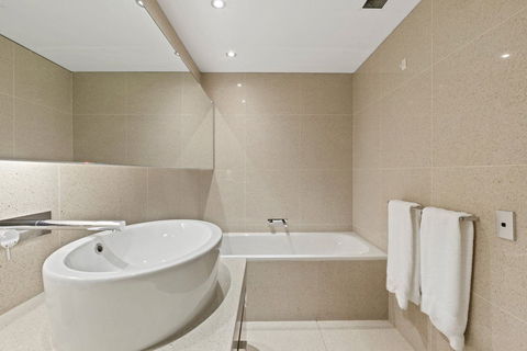 Astra Jasper - Accommodation Rockhampton 9