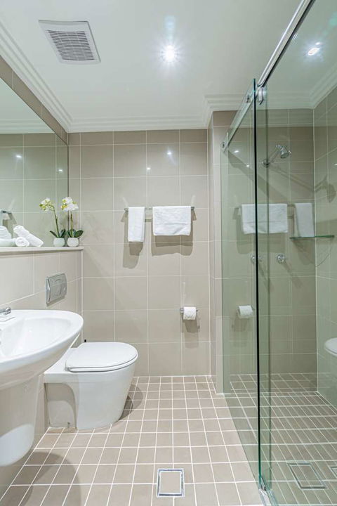 Best Western Plus Camperdown Suites - Accommodation Rockhampton 8