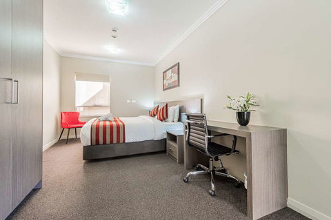Best Western Plus Camperdown Suites - Accommodation Rockhampton 10
