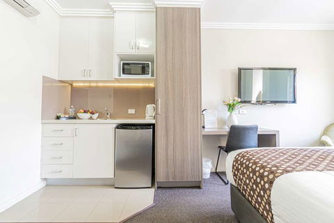 Best Western Plus Camperdown Suites - Accommodation Rockhampton 16