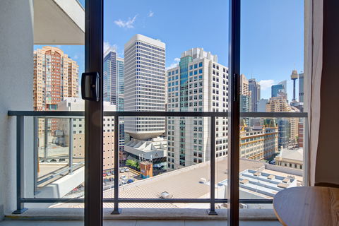 Zara Tower Serviced Apartments - Accommodation Rockhampton 2