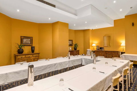 Castlereagh Boutique Hotel, Ascend - Accommodation Rockhampton 10