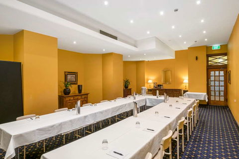 Castlereagh Boutique Hotel, Ascend - Accommodation Rockhampton 11