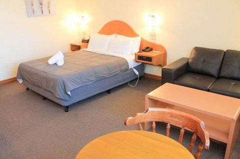St Georges Motor Inn - Accommodation Rockhampton 8