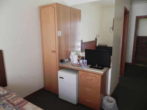 St Georges Motor Inn - Accommodation Rockhampton 12
