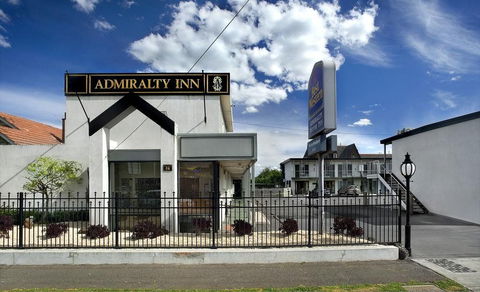 Admiralty Inn - Accommodation Rockhampton 0