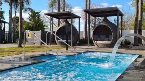 Federation Motor Inn - Accommodation Rockhampton 2