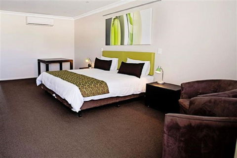 Drovers Motor Inn - Accommodation Rockhampton 2