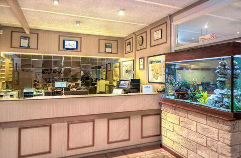 Hospitality Geraldton, SureStay By BW - Accommodation Rockhampton 1