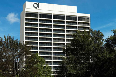 QT Canberra - Accommodation Rockhampton 0