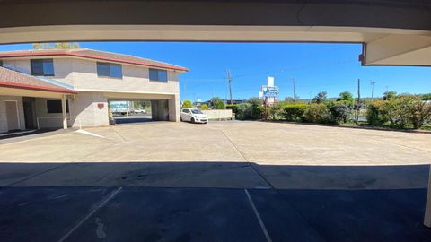 Sapphire City Motor Inn - Accommodation Rockhampton 2