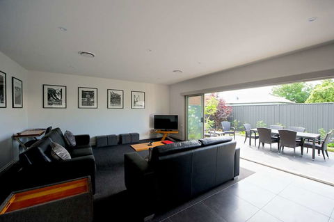 Mansi On Raymond - Accommodation Rockhampton 1