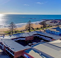 Beachfront Voyager Motor Inn - Accommodation Rockhampton
