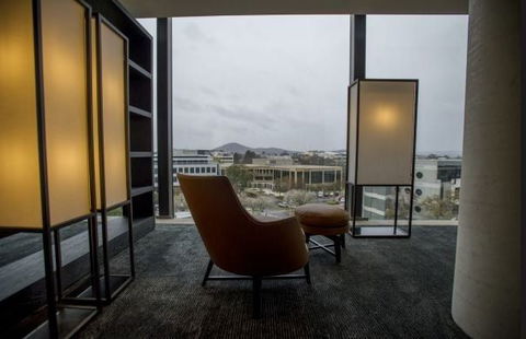 Little National Hotel - Accommodation Rockhampton 2