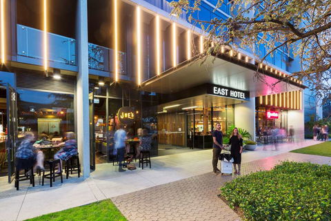 East Hotel - Accommodation Rockhampton 1