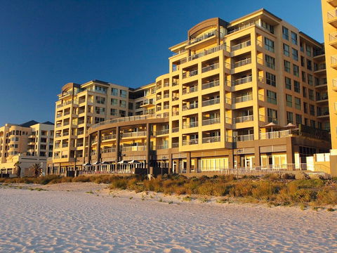 Oaks Pier Plaza - Accommodation Rockhampton 0