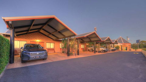 Best Western Ascot Lodge Motor Inn - Accommodation Rockhampton 1