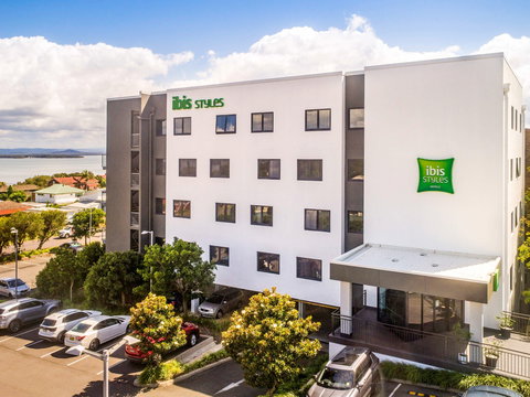 ibis Styles The Entrance - Accommodation Rockhampton 1