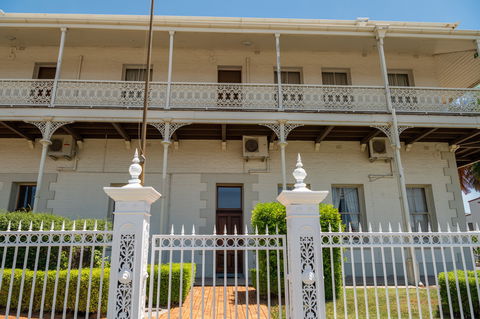 Denison Boutique Hotel - Accommodation Rockhampton 2