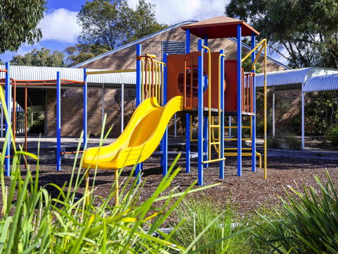 Ibis Styles Eagle Hawk Canberra Resort - Accommodation Rockhampton 2