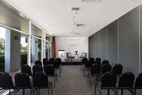 Rydges Bankstown - Accommodation Rockhampton 7