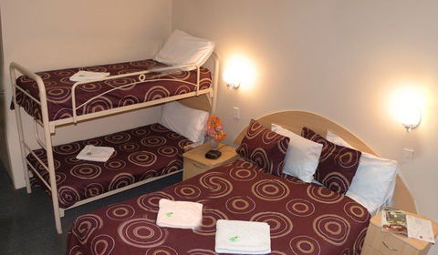 Arena Hotel - Accommodation Rockhampton 2