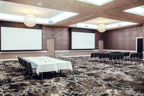 Holiday Inn Warwick Farm - Accommodation Rockhampton 6