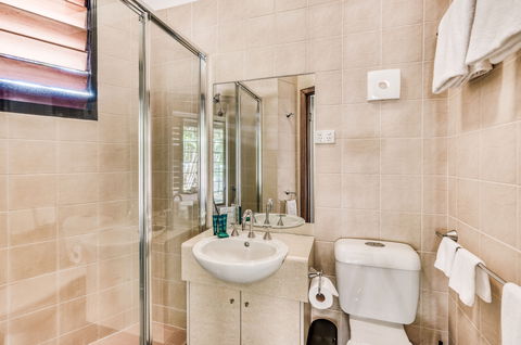 Palms City Resort - Accommodation Rockhampton 8