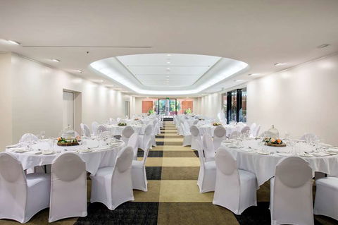 DoubleTree By Hilton Esplanade Darwin - Accommodation Rockhampton 9