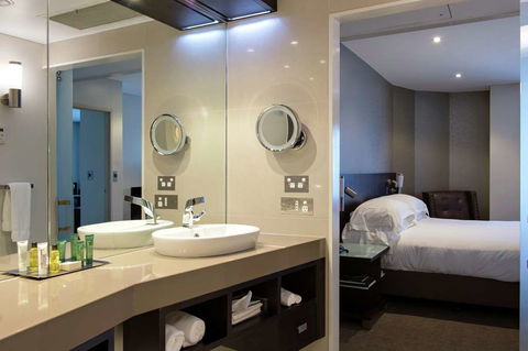 Hilton Darwin - Accommodation Rockhampton 6
