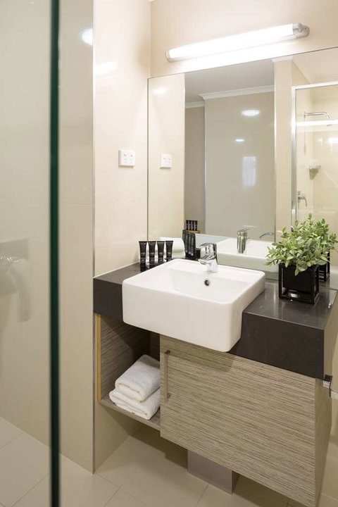 H on Smith Hotel - Accommodation Rockhampton 7