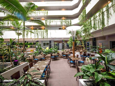 Novotel Darwin Atrium - Accommodation Rockhampton 12