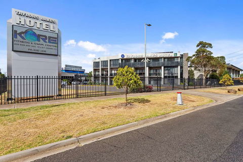 Quality Inn Taylors Lakes Motel - Accommodation Rockhampton 0