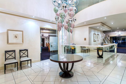 The Carrington - Accommodation Rockhampton 0