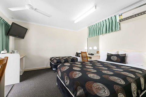 Econo Lodge Park Lane - Accommodation Rockhampton 1