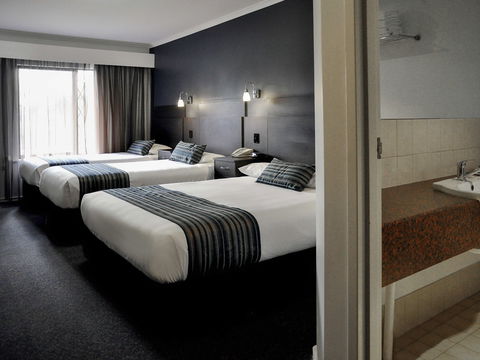 Ibis Styles Adelaide Manor - Accommodation Rockhampton 1