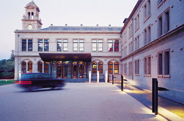 Mansion Hotel & Spa - Accommodation Rockhampton 1