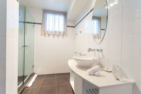 Peppers Seaport Hotel - Accommodation Rockhampton 2